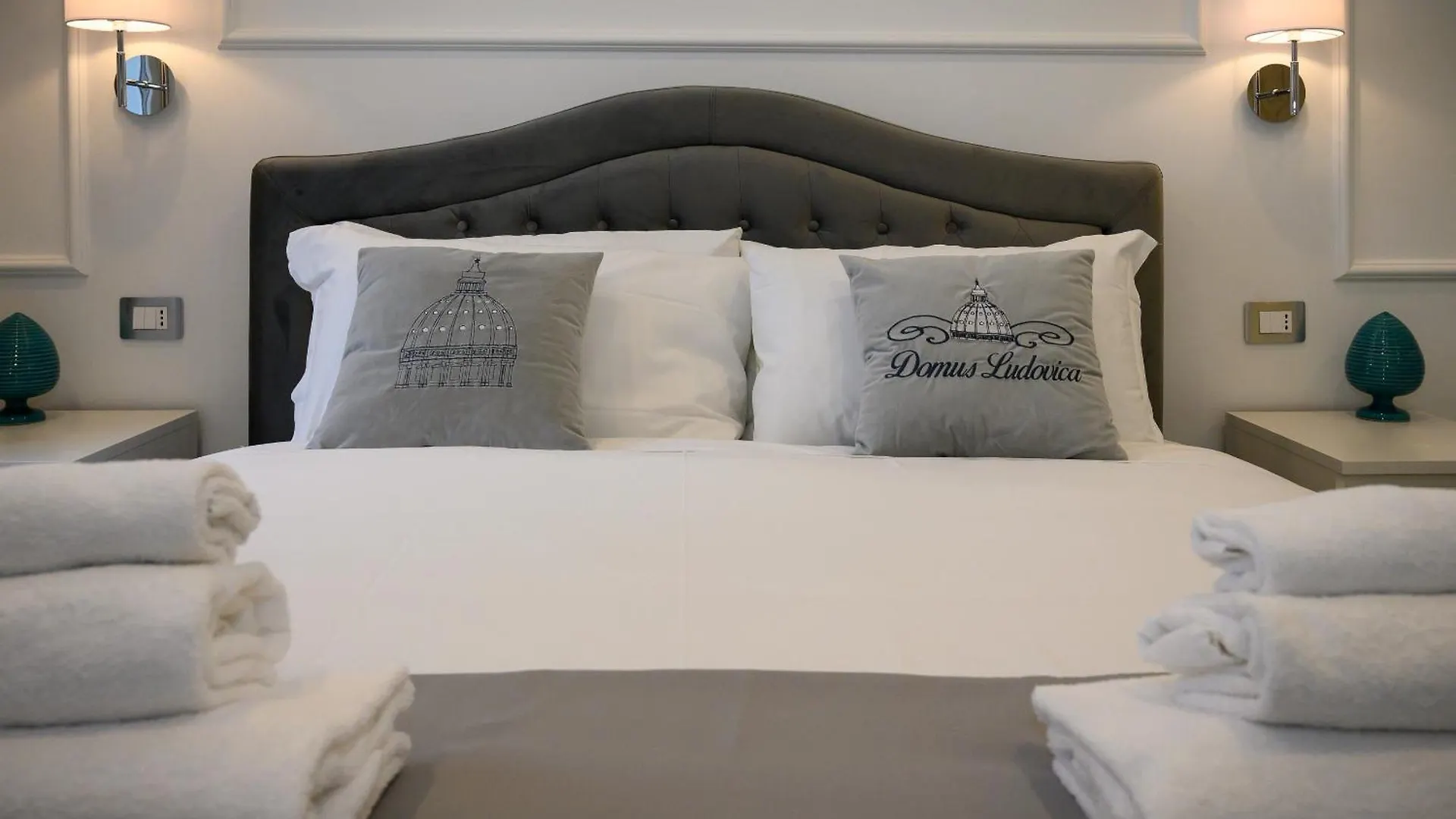 Domus Ludovica Apartment Rome 0*,  Italy