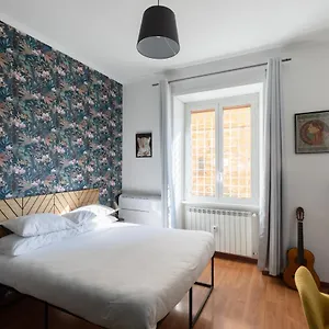  Apartment Domus Vaticana